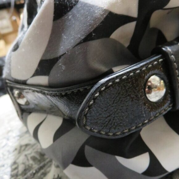 Coach 2010 Madison Maggie Op Art Signature Black & White Handbag Tote Bag - Picture 8 of 16